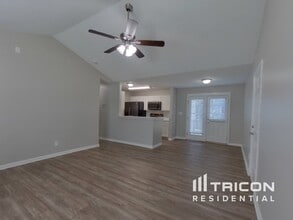 2000 Taras Trace Dr in Statesville, NC - Building Photo - Building Photo