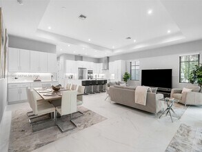 1484 SW 32nd St in Fort Lauderdale, FL - Building Photo - Building Photo