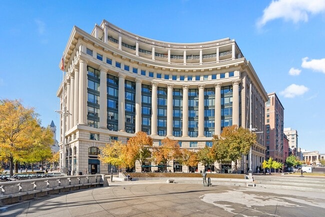 property at 801 Pennsylvania Ave NW