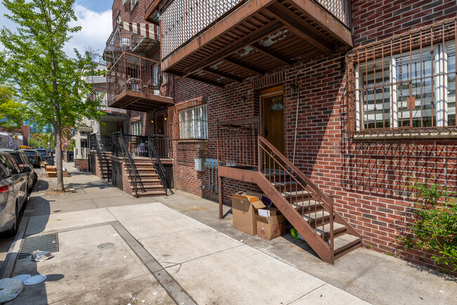 103 Taaffe Pl in Brooklyn, NY - Building Photo - Building Photo