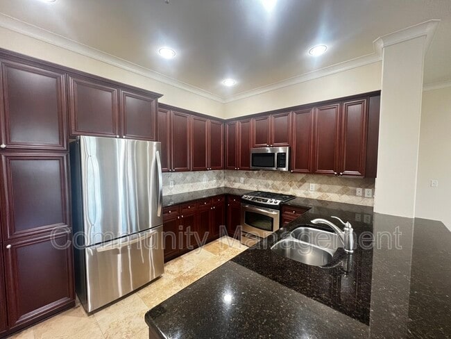 990 Stanford Ave in Baton Rouge, LA - Building Photo - Building Photo