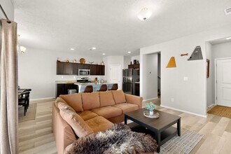 9609 Sage Ranch Ct in Albuquerque, NM - Building Photo - Building Photo