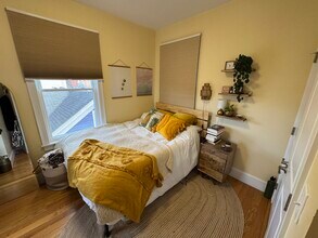 183 River St, Unit PH in Cambridge, MA - Building Photo - Building Photo