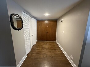 1301 N Western Ave in Lake Forest, IL - Building Photo - Building Photo