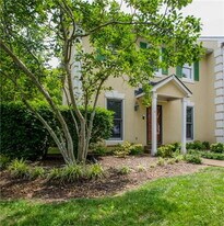 609 Boyd Mill Ave in Franklin, TN - Building Photo