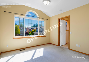 18328 10th Dr SE in Mill Creek, WA - Foto de edificio - Building Photo