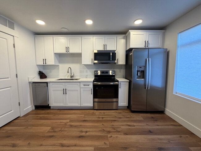 98 E Center St in Heber City, UT - Building Photo - Building Photo