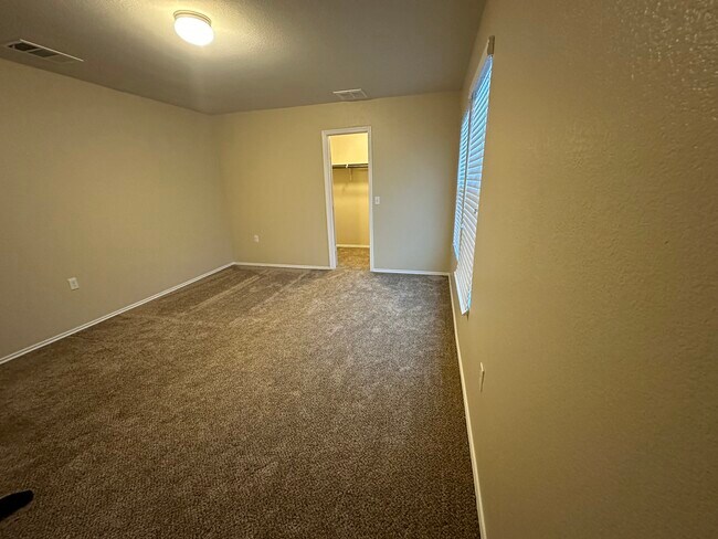 6237 Adair Dr, Unit Room 2 in Austin, TX - Building Photo - Building Photo