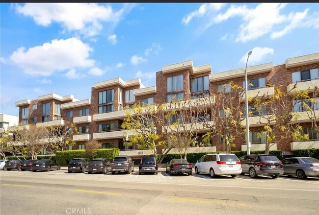 property at 1880 VETERAN Ave