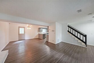 7156 Whitfield Dr in Riverdale, GA - Building Photo - Building Photo