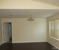 1744 Cedrus Ln in Pensacola, FL - Building Photo - Building Photo