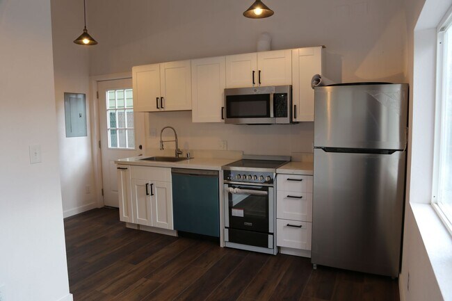 1231 Campbell St in Oakland, CA - Building Photo - Building Photo
