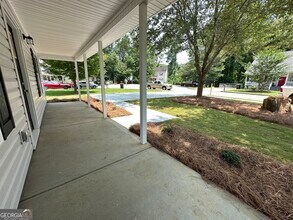 24 Mill Stream Ct in Newnan, GA - Building Photo - Building Photo