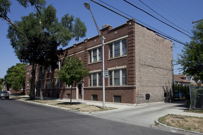 7655 S Carpenter St in Chicago, IL - Foto de edificio - Building Photo