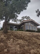 37850 De Portola Rd in Temecula, CA - Foto de edificio - Building Photo