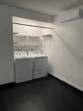 843 SW Thrift Ave in Port St. Lucie, FL - Building Photo - Building Photo