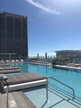 1010 Brickell Ave, Unit 3809 in Miami, FL - Building Photo - Building Photo