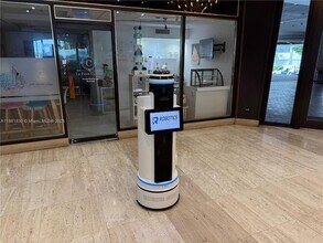 801 Brickell Bay Dr, Unit 2064 in Miami, FL - Foto de edificio - Building Photo