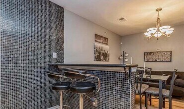 115 Chariot Ct in Piscataway, NJ - Building Photo - Building Photo