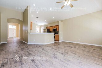 5111 Clover Mist Dr in Apollo Beach, FL - Foto de edificio - Building Photo