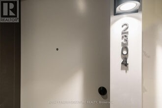 8020 Derry Rd in Milton, ON - Building Photo - Building Photo