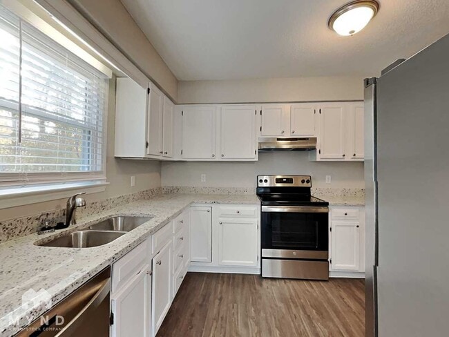 202 Indian Springs Dr in Knightdale, NC - Building Photo - Building Photo