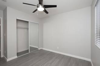 Trails at Grand Terrace in Colton, CA - Foto de edificio - Interior Photo