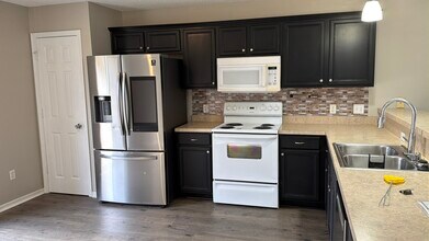 5301 Fargo Ct in Gulf Breeze, FL - Building Photo - Building Photo