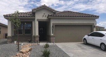 3258 Berkshire Rd NE in Rio Rancho, NM - Building Photo
