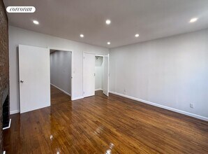 208 Avenue B in New York, NY - Foto de edificio - Building Photo