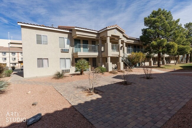 100 Pulsipher Ln in Mesquite, NV - Building Photo - Building Photo