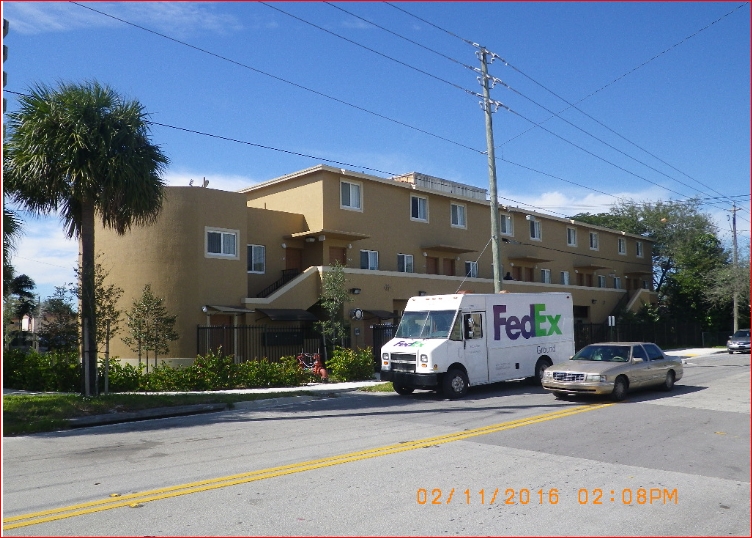 Veradero Villas in Miami, FL - Foto de edificio