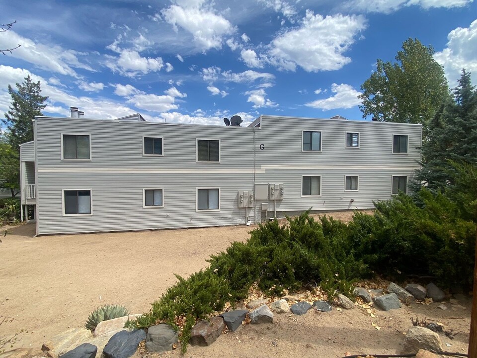 333 W Leroux St in Prescott, AZ - Building Photo
