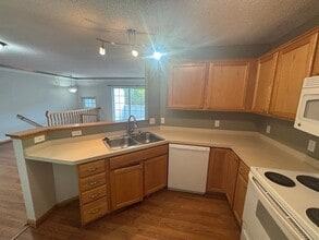 7049 Lockslie Way in Savage, MN - Building Photo - Building Photo