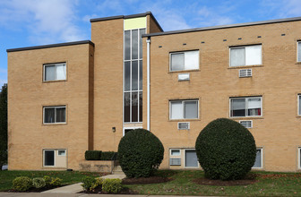 Park Lane East in Upper Darby, PA - Building Photo - Building Photo