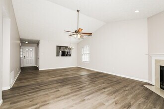 7750 Harcourt Springs Dr in Indianapolis, IN - Building Photo - Building Photo