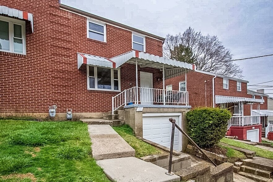 927 Ulrich St, Unit 103 Burley-103 Burley Ave #89 in Castle Shannon, PA - Building Photo