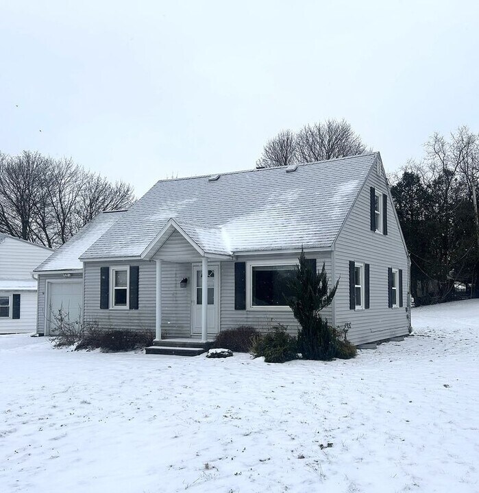 3 Wills Dr in New Hartford, NY - Foto de edificio