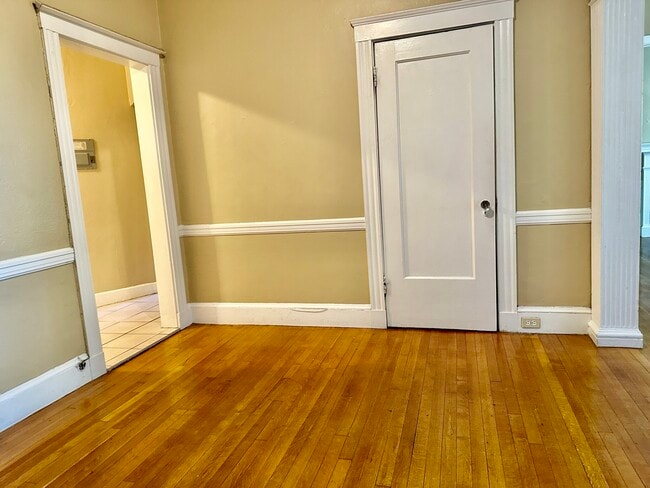 330 St Paul St in Brookline, MA - Building Photo - Building Photo