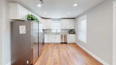1310 Forest Ave in Knoxville, TN - Building Photo - Building Photo