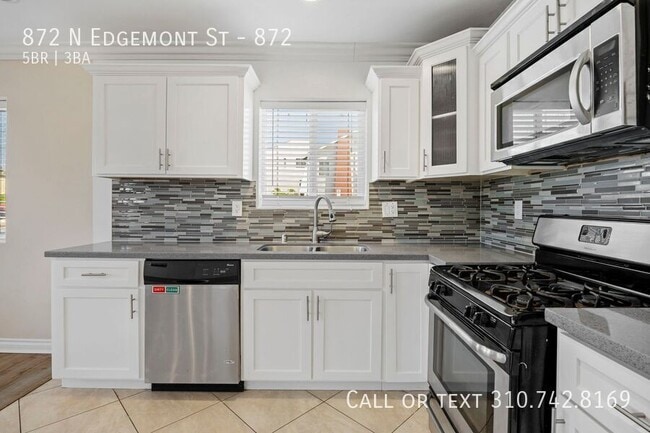 872 N Edgemont St in Los Angeles, CA - Building Photo - Building Photo