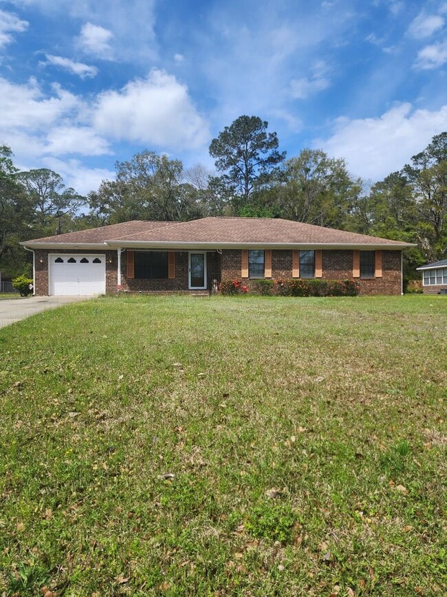 915 Buck Rd in Hinesville, GA - Building Photo - Building Photo