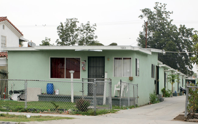 5823 Loveland St in Bell Gardens, CA - Building Photo - Building Photo