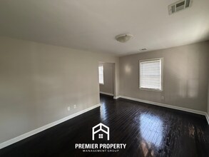 2800 Garden Ln in Memphis, TN - Foto de edificio - Building Photo