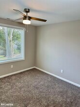 22001 Lakeview St in St. Clair Shores, MI - Building Photo - Building Photo
