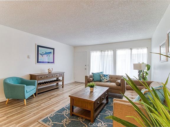 5500 Ackerfield Ave in Long Beach, CA - Building Photo - Building Photo