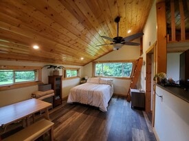 995 Ainalako Rd in Hilo, HI - Building Photo