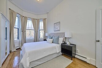 160 Commonwealth Ave, Unit 6 in Boston, MA - Foto de edificio - Building Photo