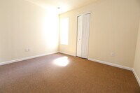 1528 Willington St, Unit A photo'