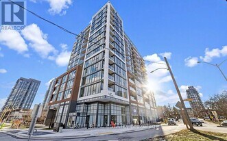 2088 James St in Burlington, ON - Building Photo